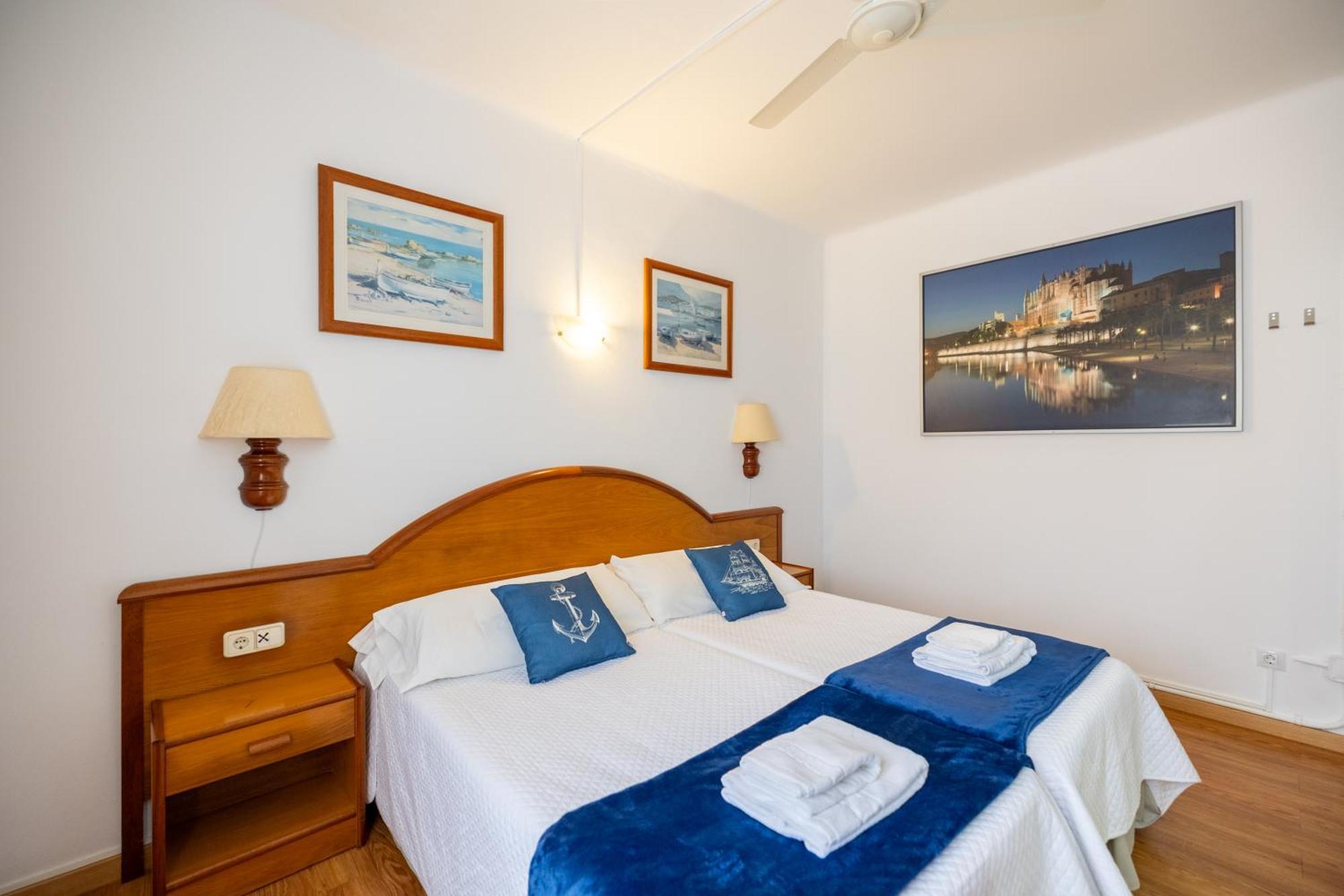 Hostal Doris - Adults Only Colonia de Sant Jordi Buitenkant foto